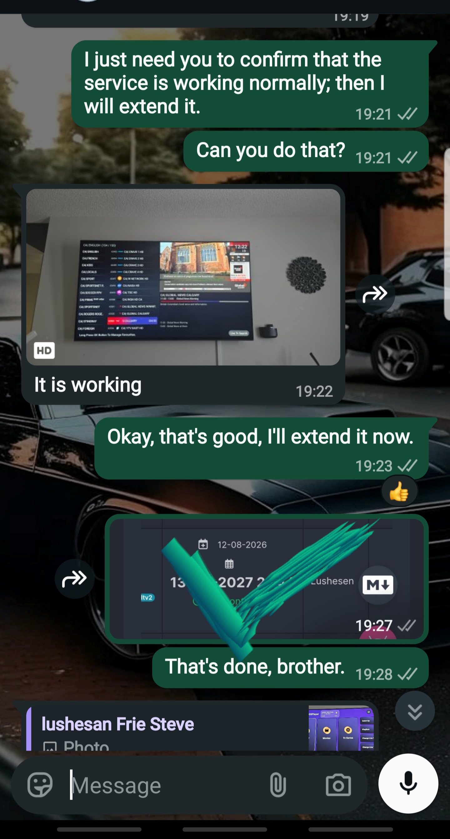 WhatsApp review screenshot from a StreamMax sports viewer